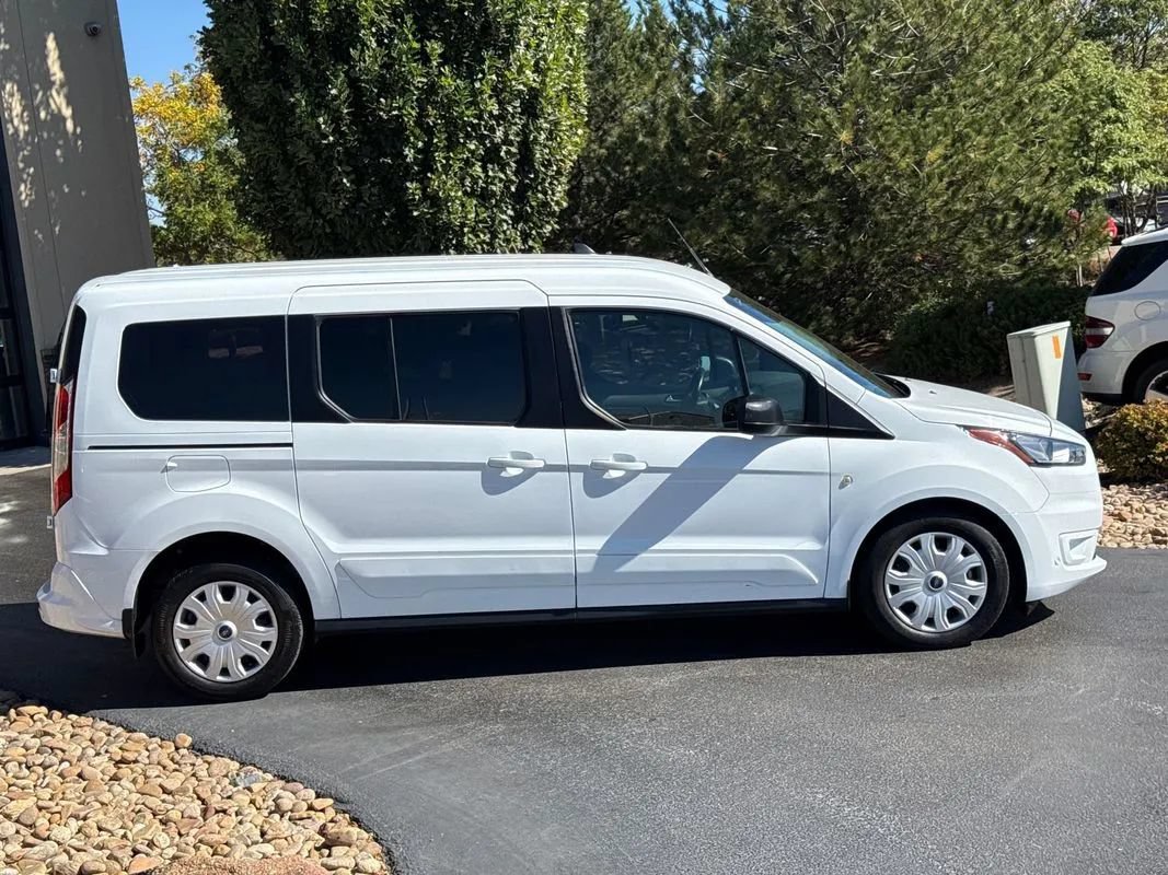 Used 2022 Ford Transit Connect XLT FWD image 31