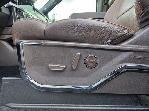 New 2025 Ford F250 King Ranch w/ Chrome Package image 51