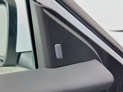 Used 2023 Nissan Sentra SV image 16