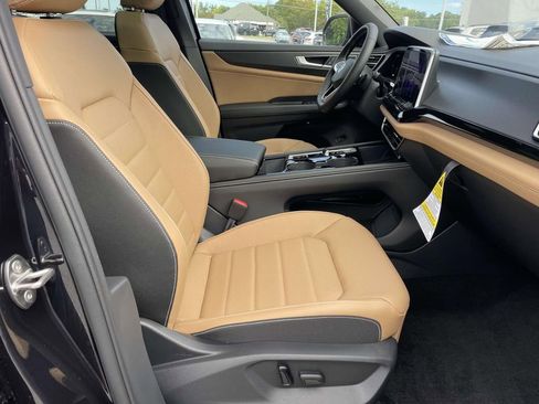 New 2026 Volkswagen Atlas Cross Sport SEL AWD/4WD image 8