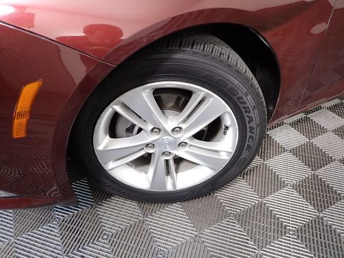 Used 2018 Buick Regal Preferred w/ Sights and Sounds Package FWD image 35