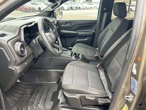 Used 2023 Chevrolet Colorado W/T image 19