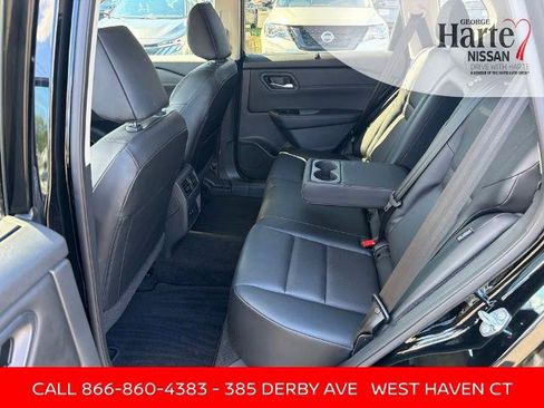 Certified 2024 Nissan Rogue SV w/ SV Premium Package AWD/4WD image 19