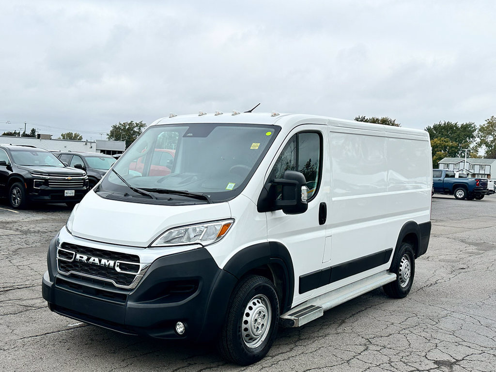 Used 2025 RAM ProMaster 2500 w/ U-Haul Equipment Group FWD image 14