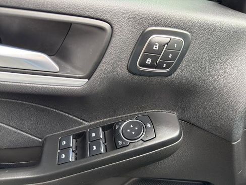 Certified 2025 Ford Escape Platinum AWD/4WD image 15