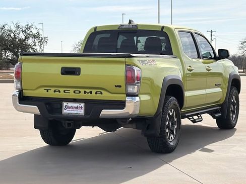 Used 2023 Toyota Tacoma TRD Off-Road image 8