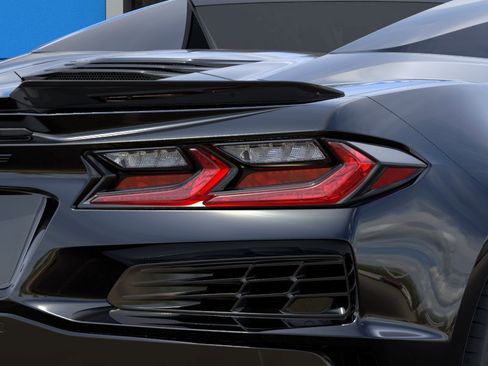 Used 2026 Chevrolet Corvette Z06 RWD image 11