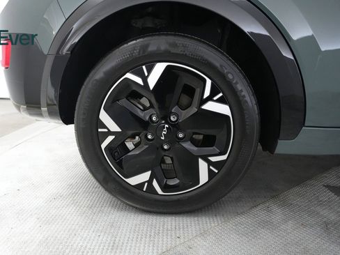 Used 2023 Kia Niro Wind FWD image 22