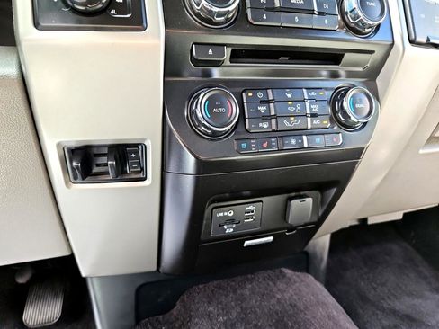 Used 2015 Ford F150 Lariat w/ Equipment Group 501A Mid image 19