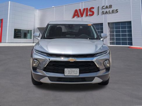 Used 2025 Chevrolet Blazer LT AWD/4WD image 2