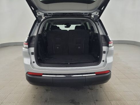 Used 2022 Jeep Grand Cherokee L Laredo w/ Luxury Tech Group I image 29