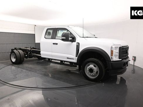 New 2026 Ford F450 XL image 1