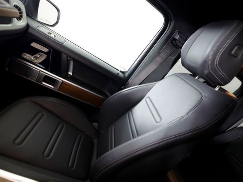 Used 2025 Mercedes-Benz G 580 w/ EQ Technology image 38