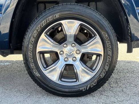 Used 2022 RAM 1500 Laramie AWD/4WD image 11