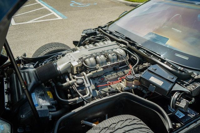 Used 1990 Chevrolet Corvette ZR-1 RWD image 23