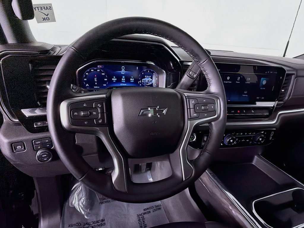 Used 2025 Chevrolet Silverado 3500 LTZ w/ LTZ Plus Package AWD/4WD image 11