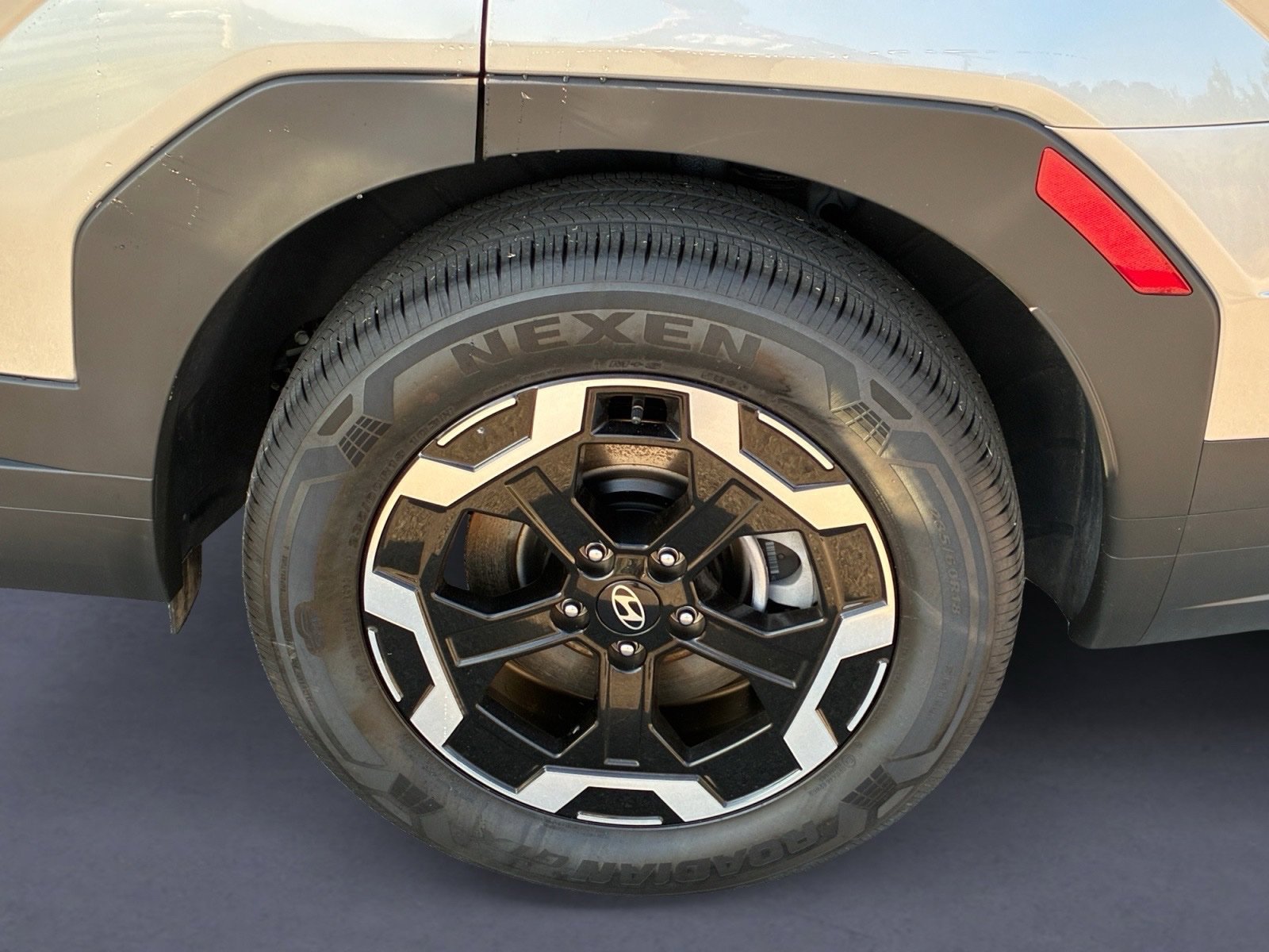Certified 2026 Hyundai Santa Fe SEL FWD image 9