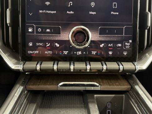 Used 2024 GMC Acadia Denali w/ Super Cruise Package AWD/4WD image 23