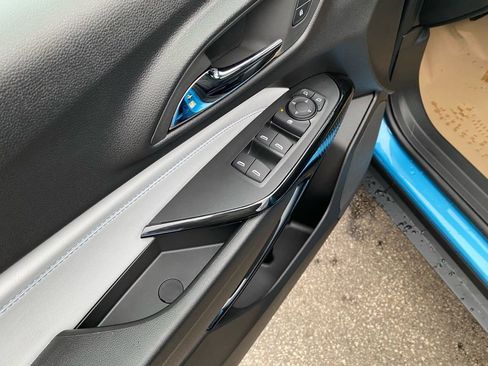 New 2026 Chevrolet Trax LT w/ Sunroof Package image 10