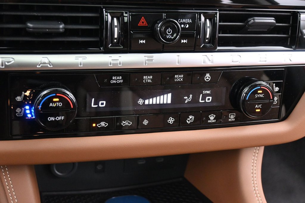 New 2026 Nissan Pathfinder Platinum AWD/4WD image 11