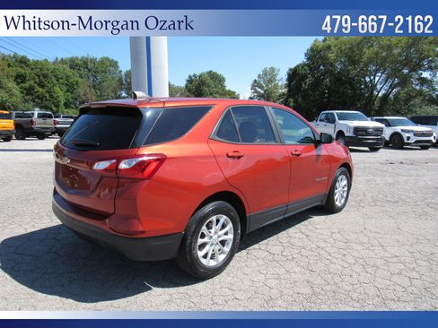 Used 2020 Chevrolet Equinox LS w/ LS Convenience Package FWD image 14