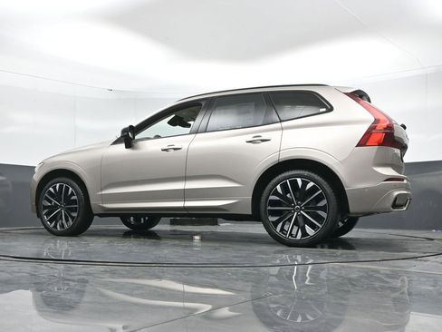 New 2026 Volvo XC60 B5 Ultra w/ Protection Package Premier AWD/4WD image 45