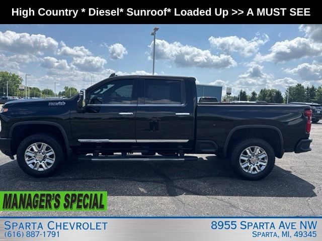 Used 2024 Chevrolet Silverado 2500 High Country AWD/4WD image 6