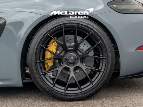 Used 2025 Porsche 718 Cayman GT4 RS w/ Weissach Package RWD image 43