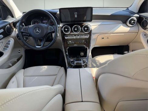 Used 2016 Mercedes-Benz GLC 300 image 2