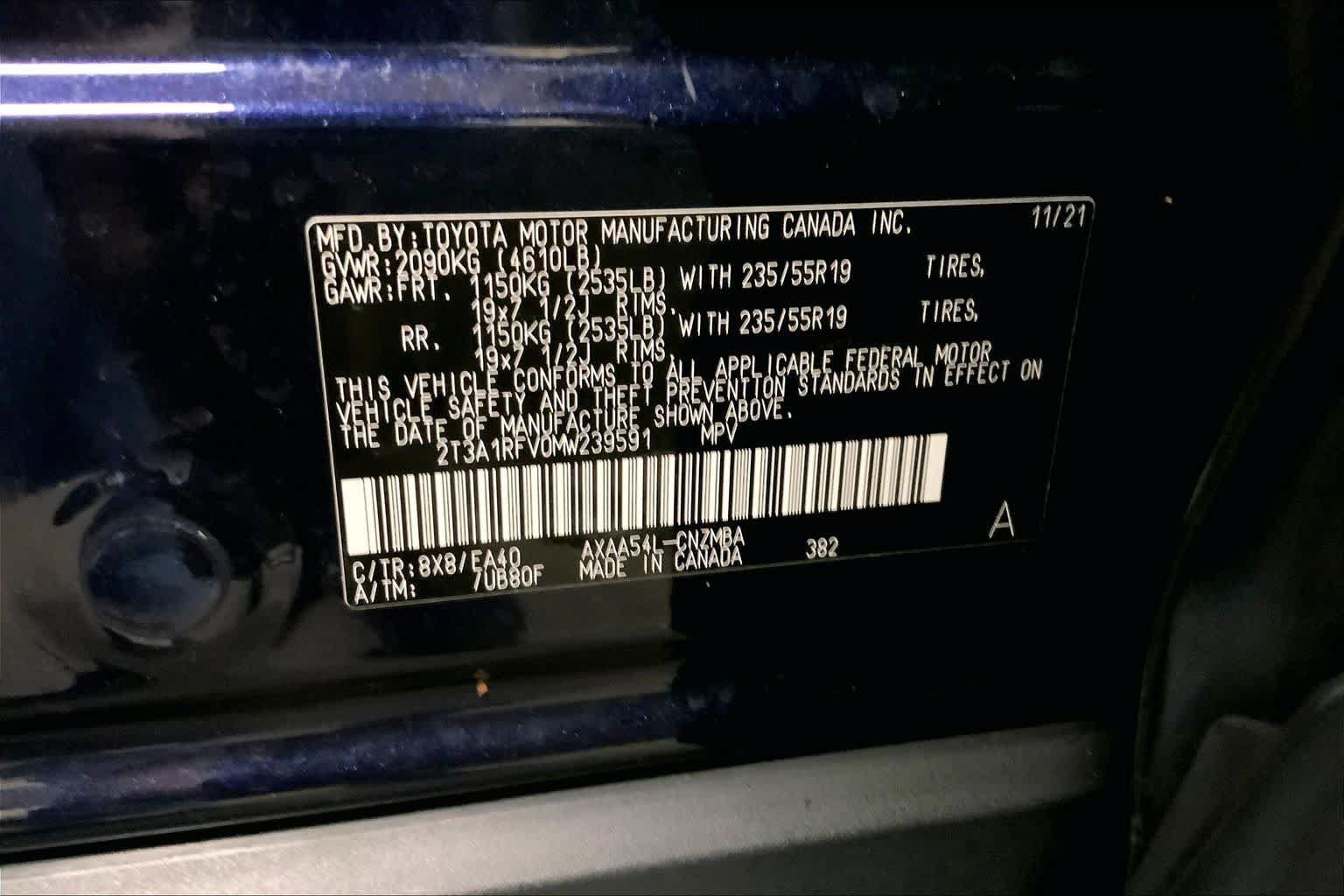 Certified 2021 Toyota RAV4 XLE Premium AWD/4WD image 37