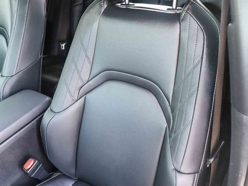 Certified 2024 Lexus UX 250h FWD image 31