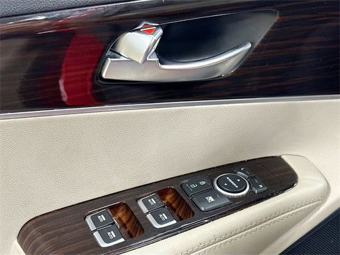 Used 2020 Kia Sorento EX image 18