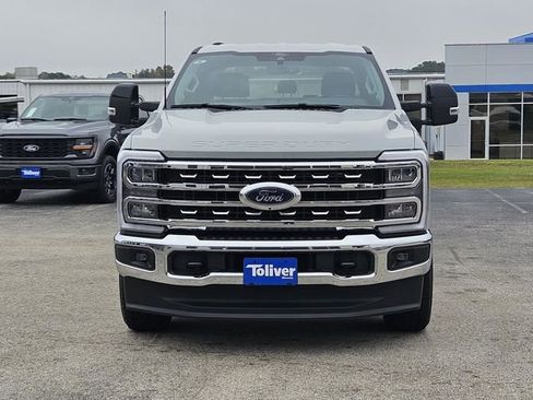 New 2025 Ford Explorer Active image 30