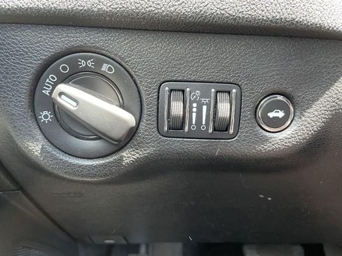 Used 2023 Dodge Charger SXT RWD image 33