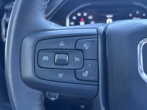 Used 2024 GMC Sierra 2500 AT4X image 33