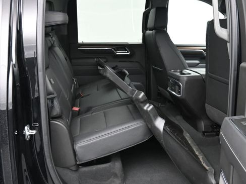 Used 2025 GMC Sierra 2500 Denali image 11