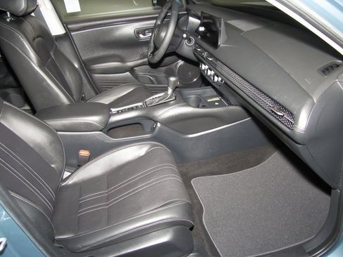 Certified 2024 Honda HR-V EX-L image 20