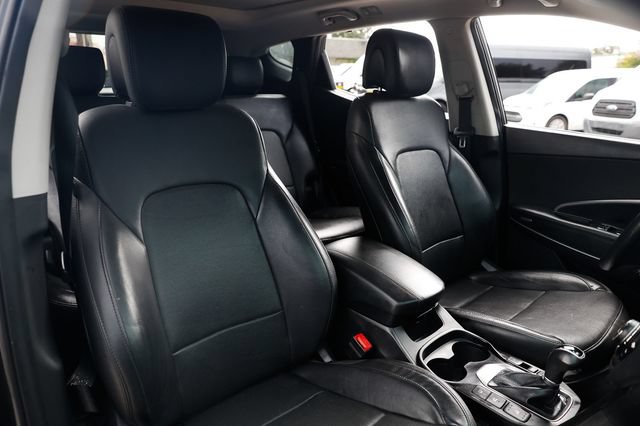 Used 2018 Hyundai Santa Fe Sport w/ 2.0T Ultimate Tech Package 05 AWD/4WD image 19