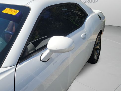 Used 2016 Dodge Challenger SXT Plus RWD image 28