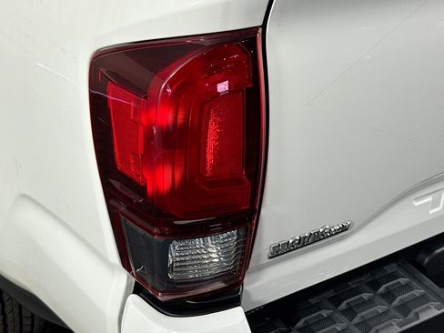 Used 2021 Toyota Tacoma SR RWD image 41