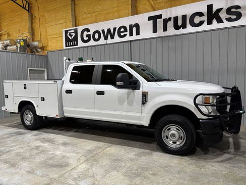 Used 2020 Ford F250 XL w/ Power Equipment Group image 3
