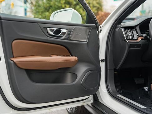 New 2026 Volvo V60 B5 Cross Country Plus w/ Protection Package Premier image 39