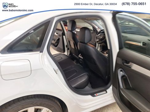 Used 2015 Audi A4 2.0T Premium w/ Audi MMI Navigation image 22