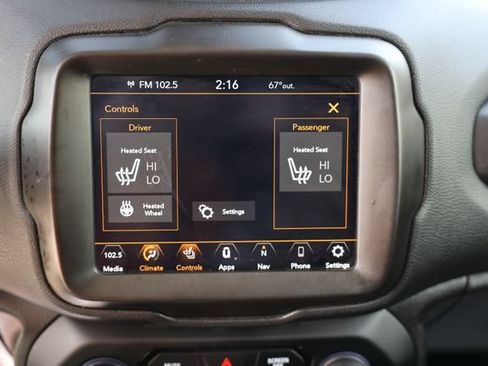 Used 2022 Jeep Renegade Latitude w/ Convenience Group AWD/4WD image 23