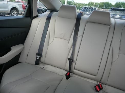 Used 2023 Honda Accord EX-L image 12