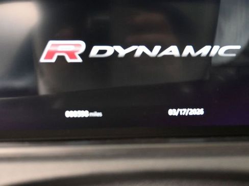 Used 2020 Land Rover Range Rover Velar R-Dynamic S image 16