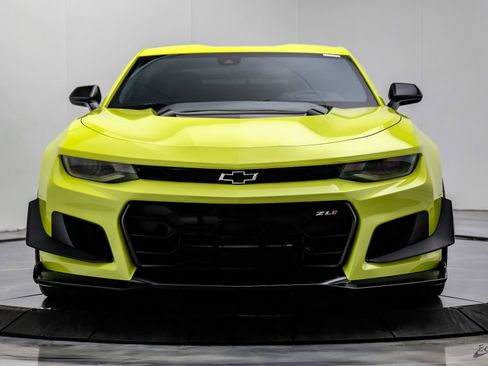 Used 2021 Chevrolet Camaro ZL1 image 24