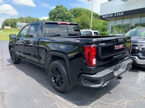 Used 2025 GMC Sierra 1500 Elevation w/ Preferred Package AWD/4WD image 3