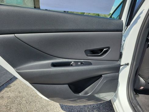 New 2026 Hyundai Elantra SEL Sport Premium FWD image 7