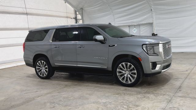 Used 2023 GMC Yukon XL Denali AWD/4WD image 6